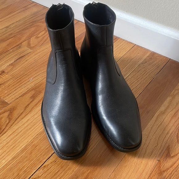 Other - Kenneth Cole zip up dress ankle / Chelsea boots. Size 11. Excellent condition.